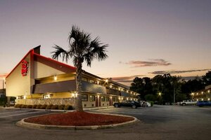 Гостиница Red Roof Inn Columbia East - Ft Jackson
