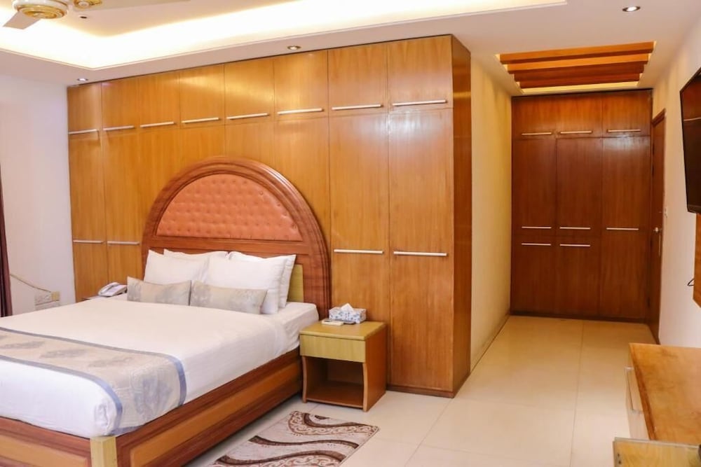 Фото Hotel Afford Inn