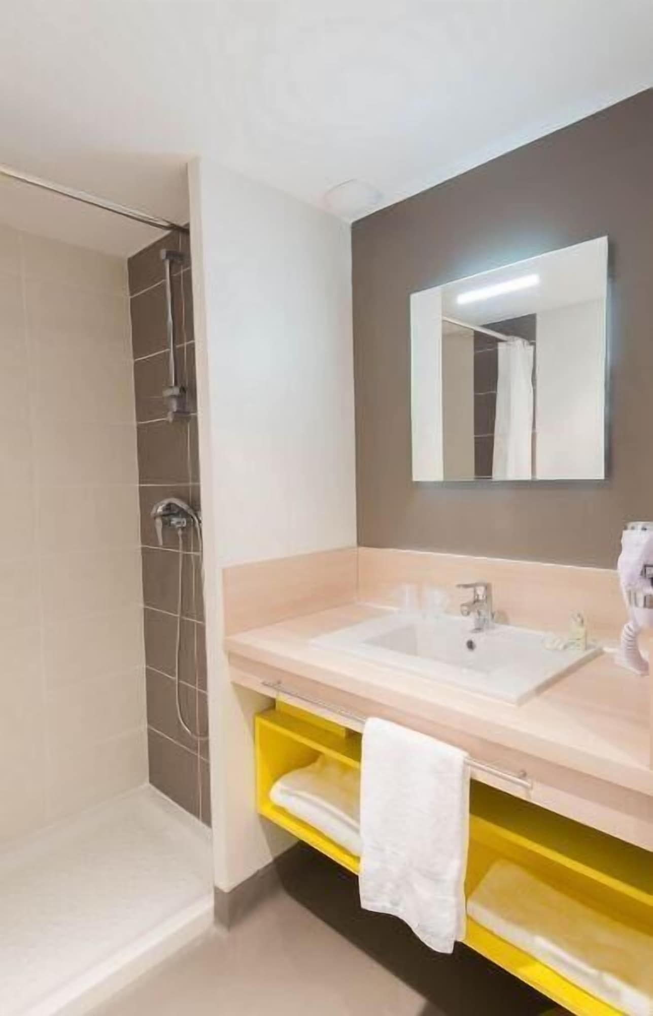 Фото Westlodge Dardilly Lyon Nord