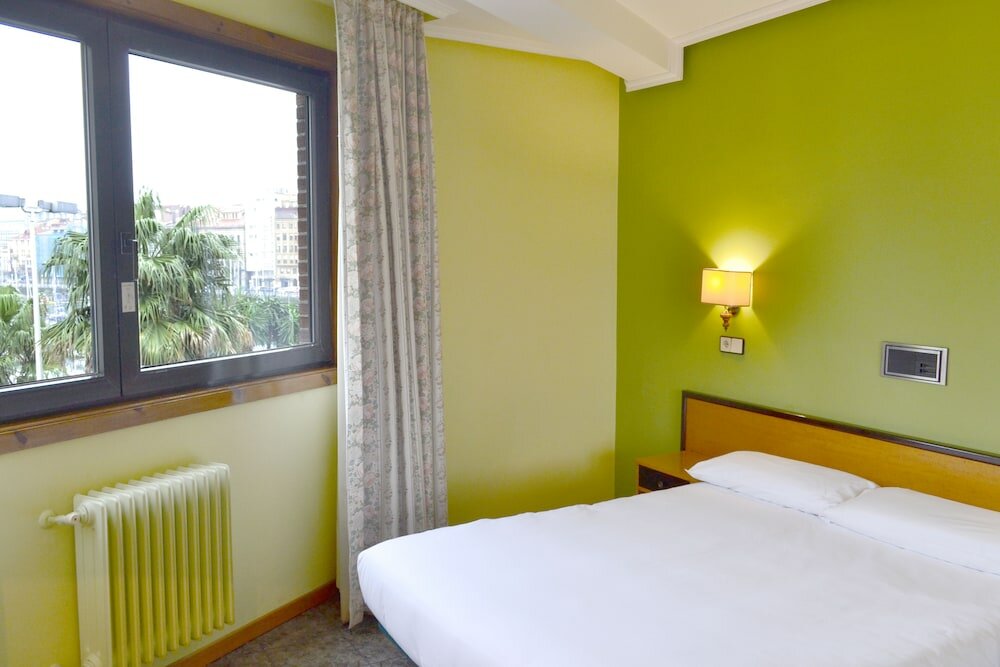 Фото Hotel Alda El Pasaje