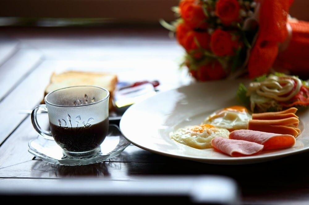 Фото Breeze Hill Hotel