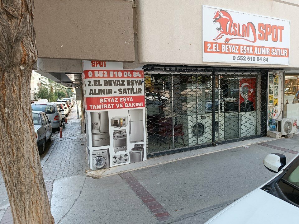 Second-hand shop Aslan Spot, Izmir, photo