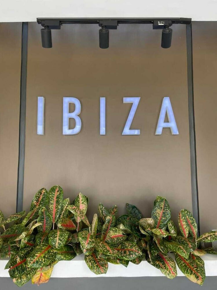 Фото Enclave at Ibiza in Bacolod