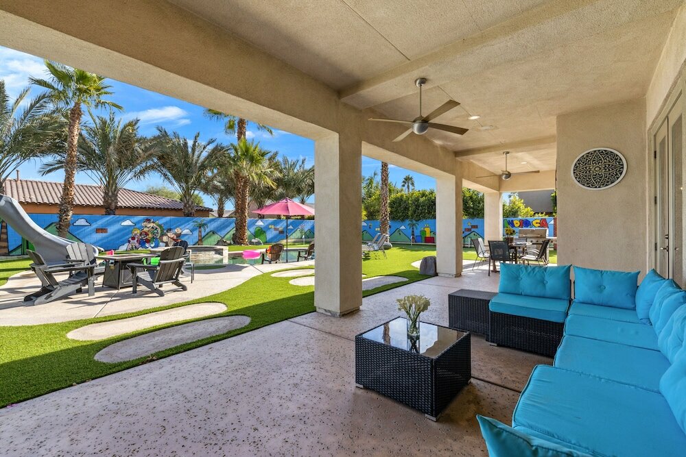 Фото Super Mario Hideout Desert Dream