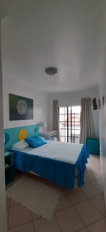 Фото Adelaide Hotel