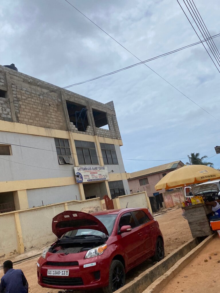 Protestant church The Latterhouse Glory Centre, Accra, photo