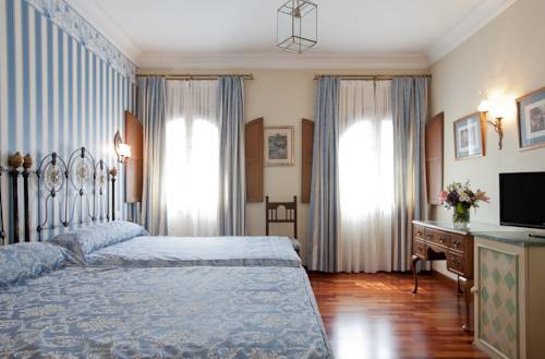 Фото Hotel Doña Maria