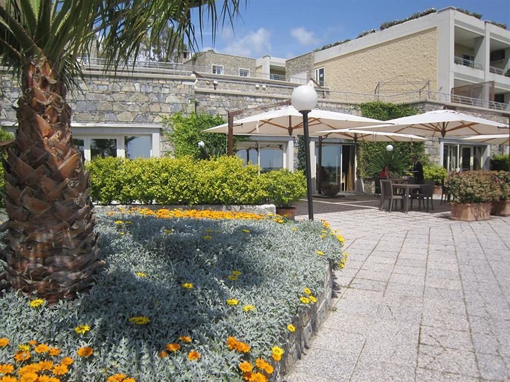 Фото Aregai Marina Hotel & Residence