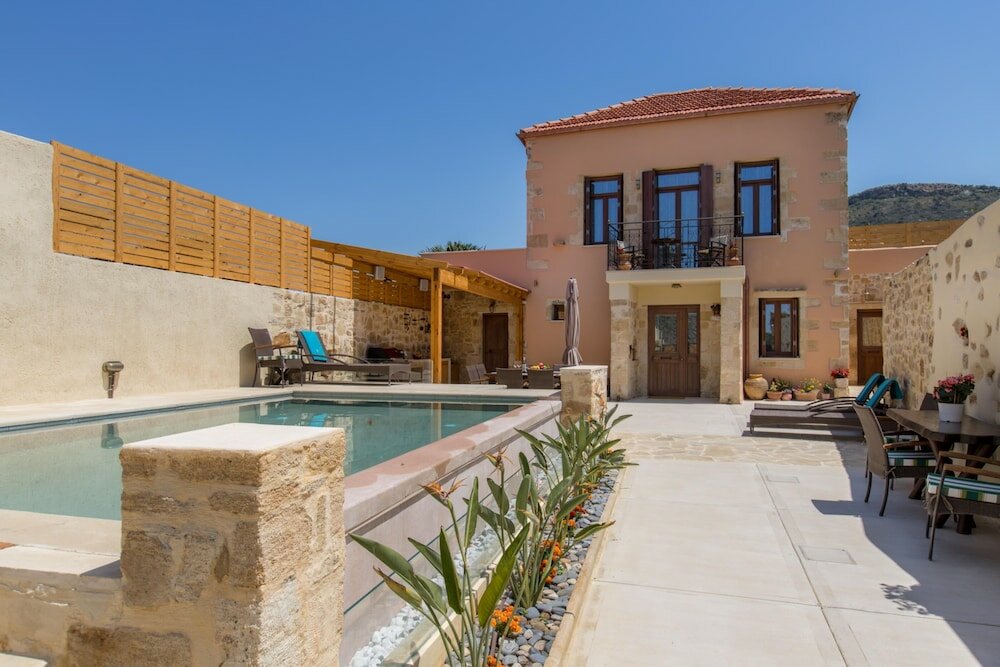 Фото Villa Theta with private pool