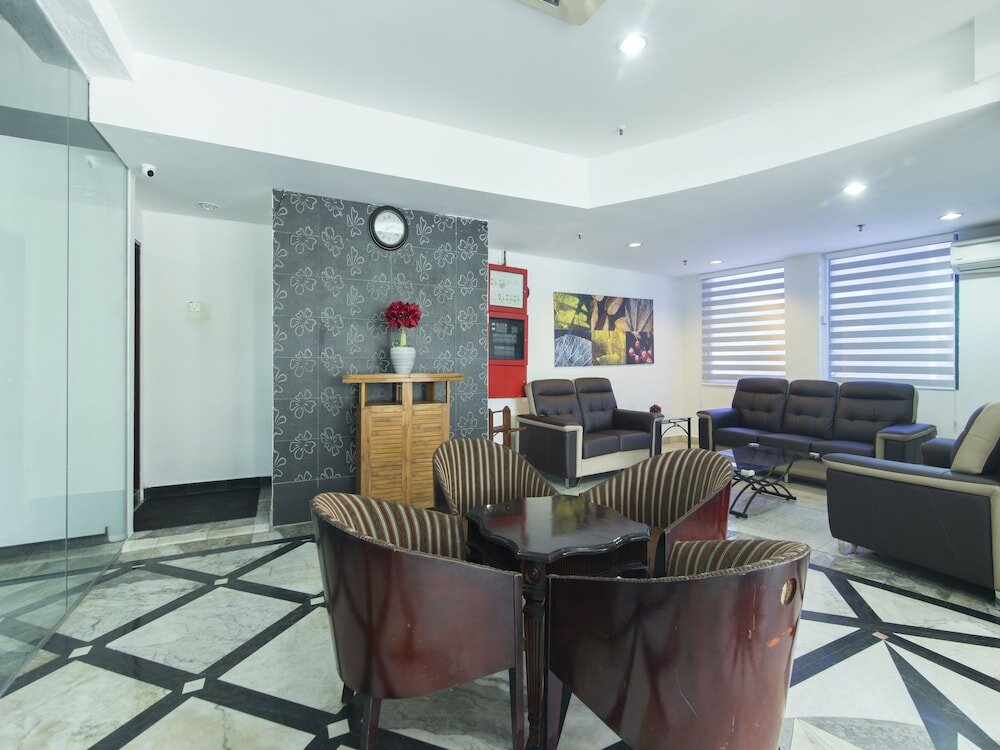 Фото Oyo 1045 Azimuth Hotel