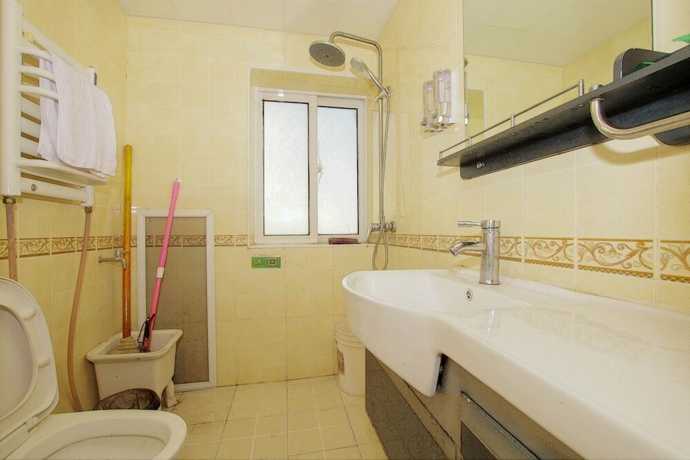 Фото Lanzhou Longshang Mingzhu Apartment Two-bedroom suite