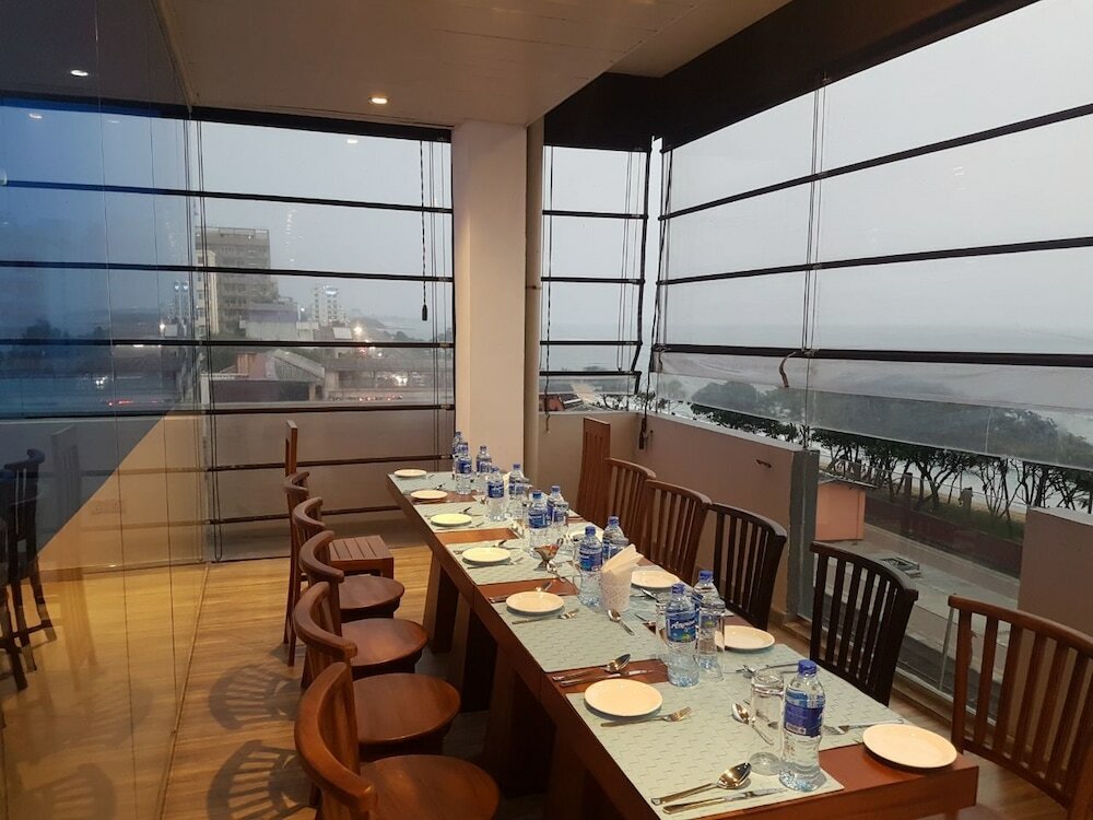 Фото A One Hotel