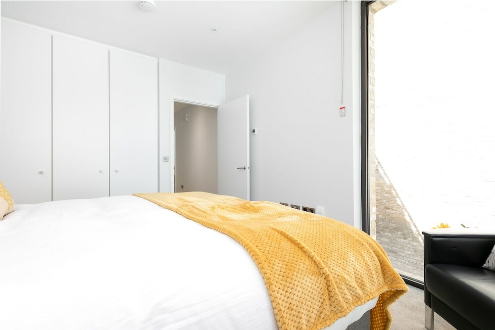 Фото Lt Greenwich 3 Bed Townhouse