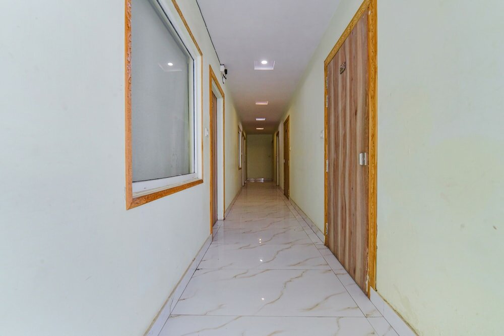 Фото Fabexpress Rani Bagh