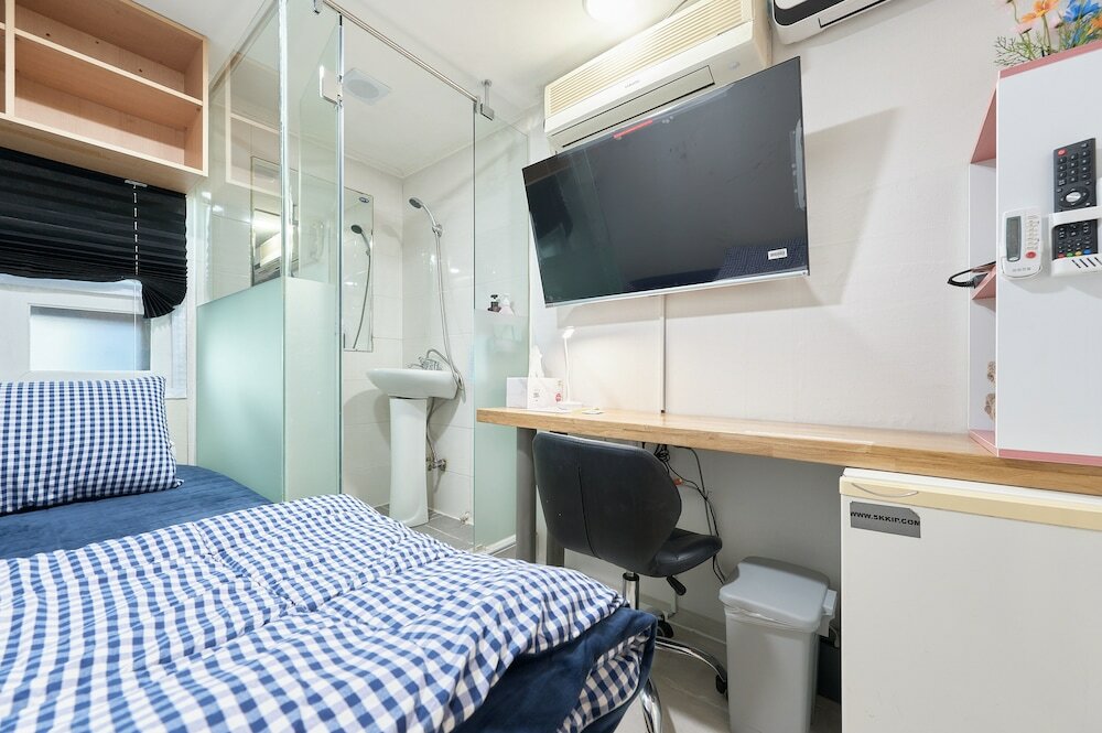 Фото Snowflower Guesthouse