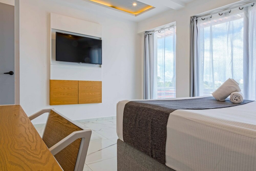 Фото Luxury Apartments Pool & Jacuzzi