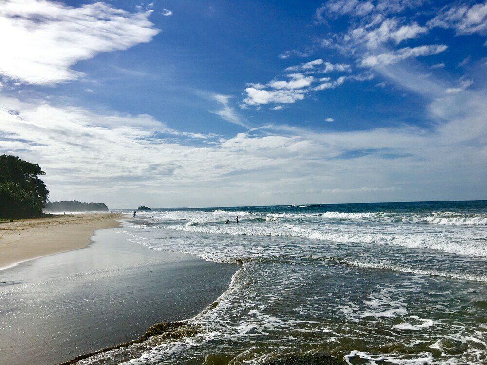 Фото Gigi Brown Suites Puerto Viejo