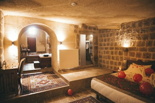 Гостиница Kapalos Cave Suites в Ешильхисаре