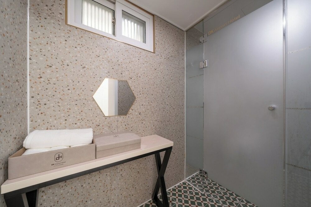 Фото Dk Incheon Airport Hotel