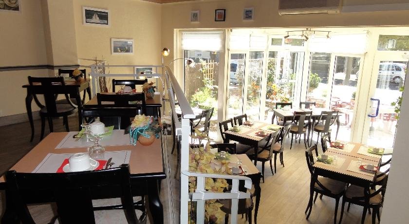 Фото Hotel Le Boischaut - Citotel Chateauroux