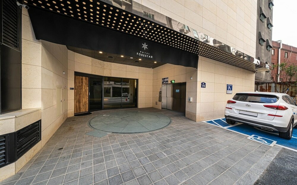 Фото Bulgwang Forestar Hotel