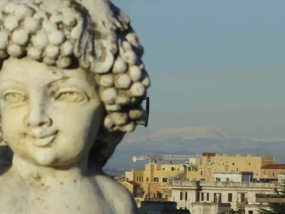 Фото Esquiline Suites