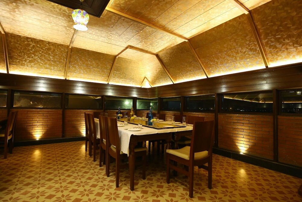 Фото The IC's Hotel