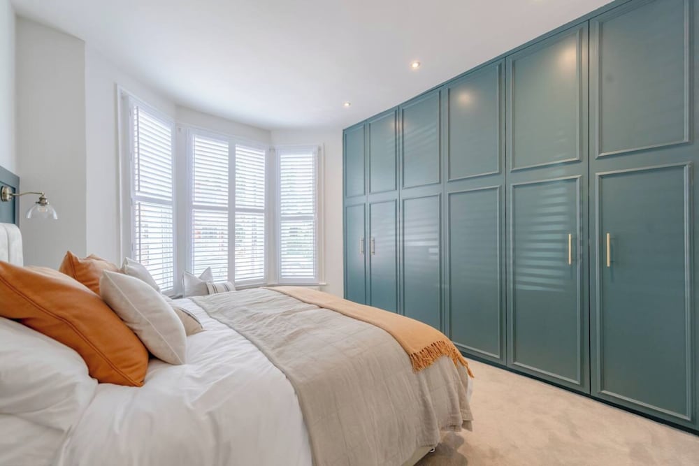 Фото Contemporary Elegance - 2bd Flat, Clapham!