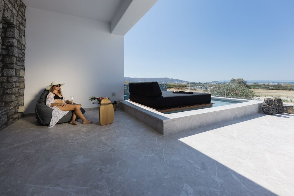 Фото Milestones Naxos Hotel