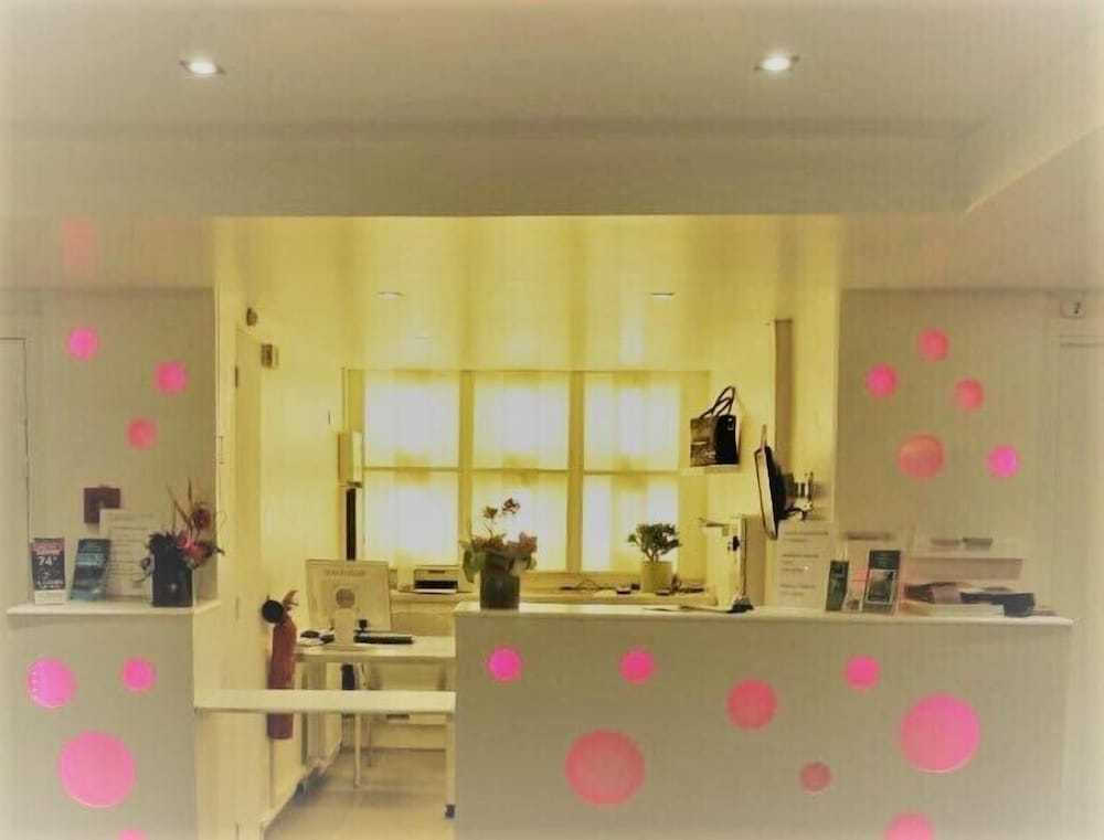 Фото Hotel Jardin Croisette