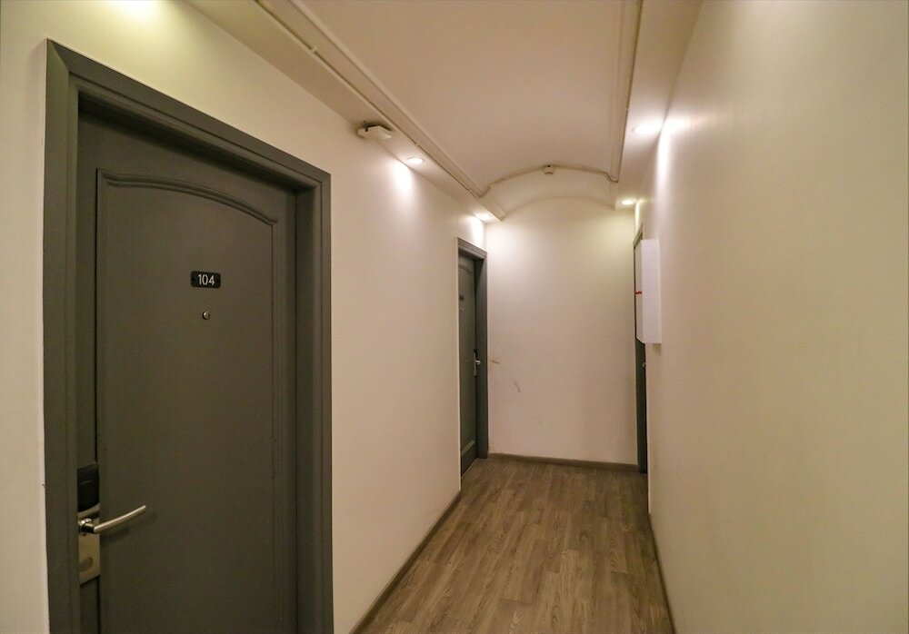 Фото Fabhotel Lord Inn