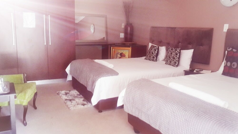 Фото Cockpit Guesthouse