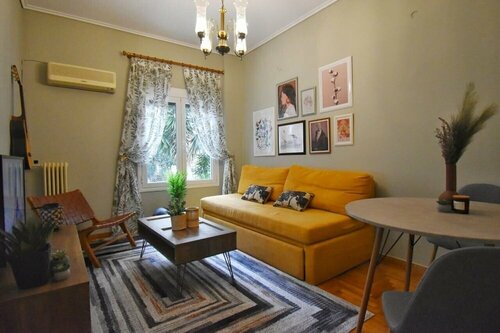 Vintage Apartment