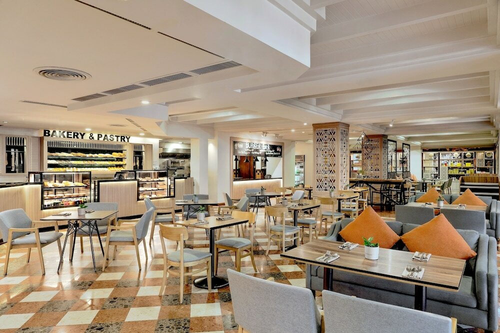Фото Marriott's Phuket Beach Club