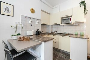 отель Nice and Cozy apartment in Crocetta