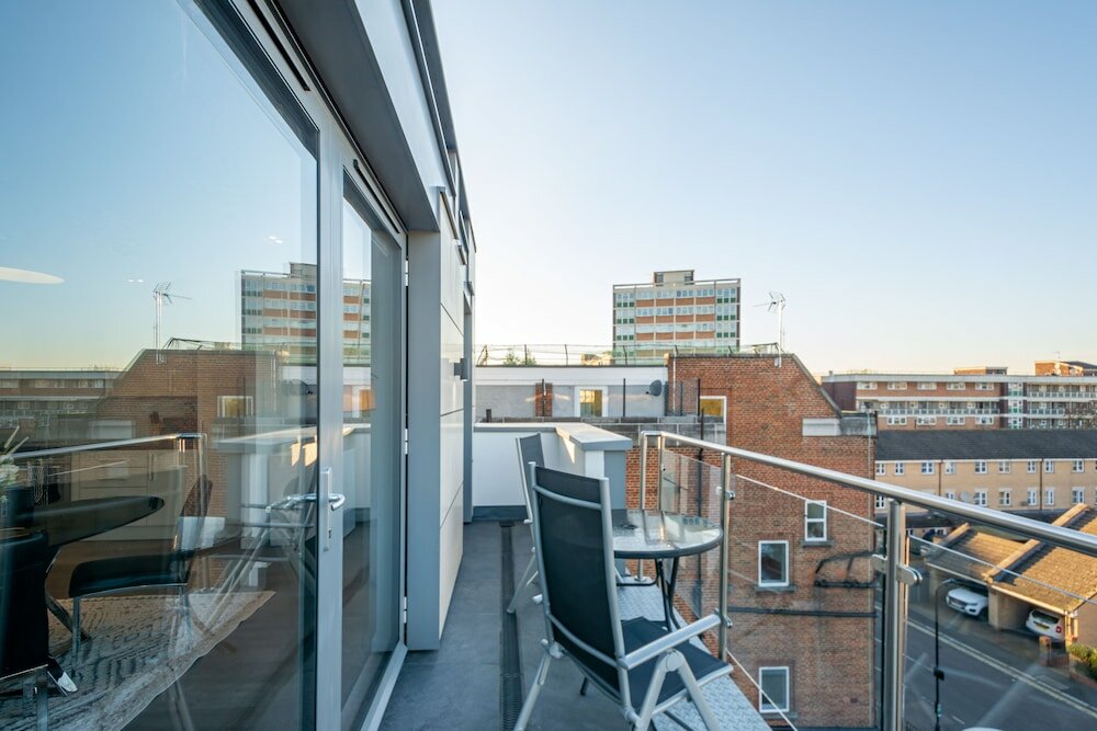 Фото Three Bedroom Apartment in Hoxton