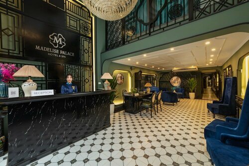 Madelise Adora Hotel