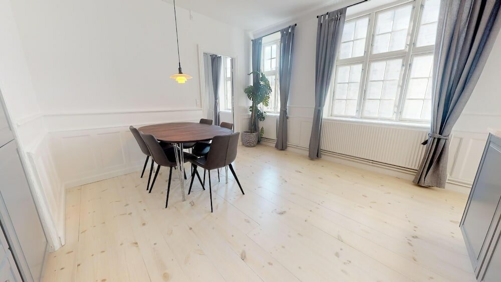 Фото Larsbjørnsstræde 9