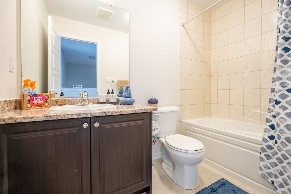 Фото New 3br Townhouse, Minutes to Niagara Falls and Brock University by Globalstay