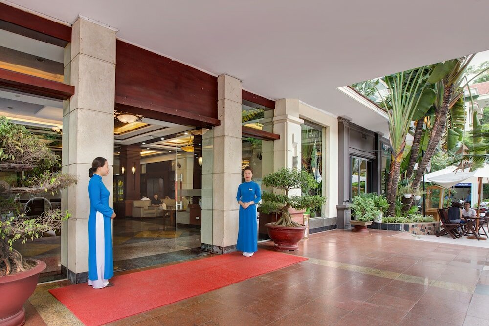 Фото Khach San Tqt2