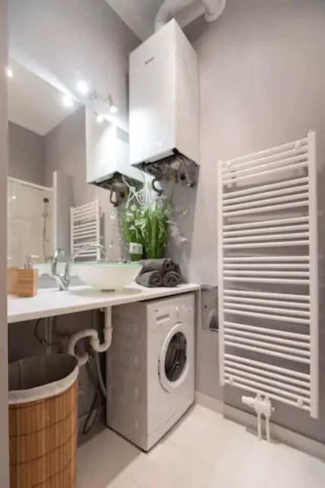 Фото Luxurious and Bright, 5 min walk to city center