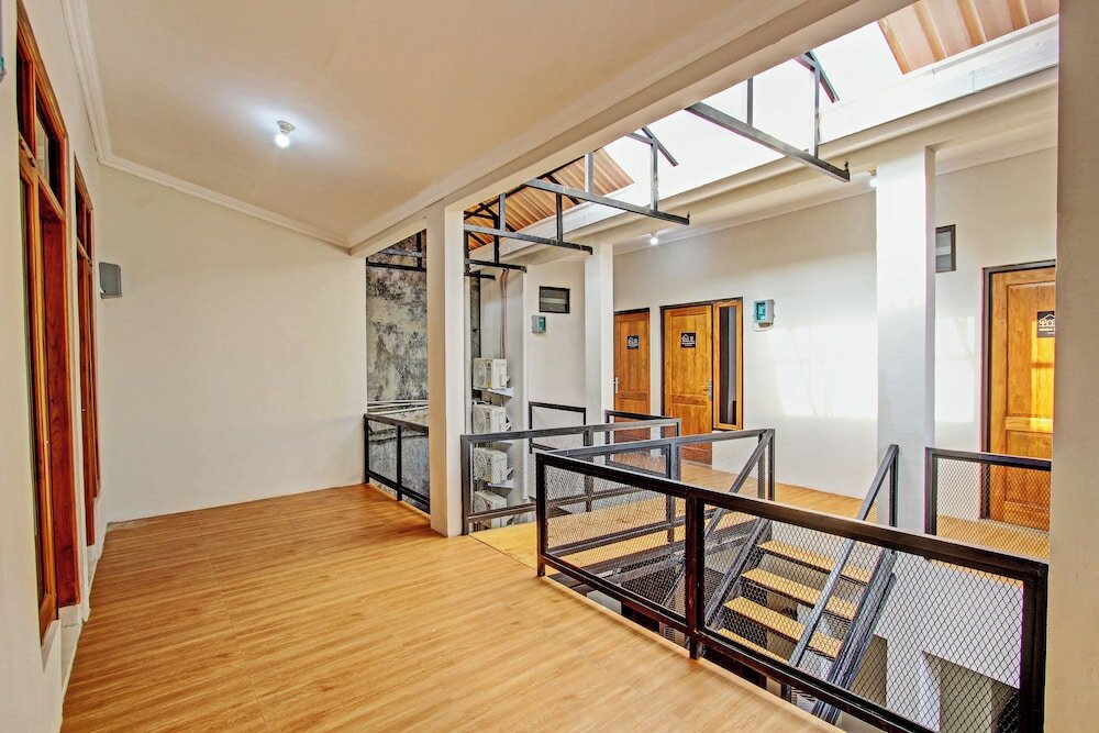 Фото Oyo 92757 Ndalem Pusponyidro Syariah