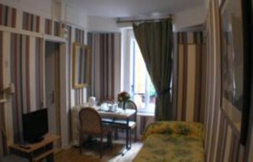 Фото Hotel Aviatic