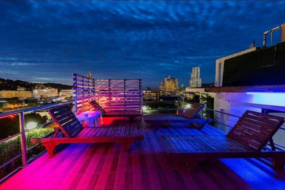 Фото Patong Dynasty Royal Hotel