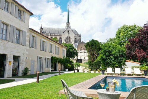 Гостиница Hotel Angoulême Le Saint Gelais в Ангулеме