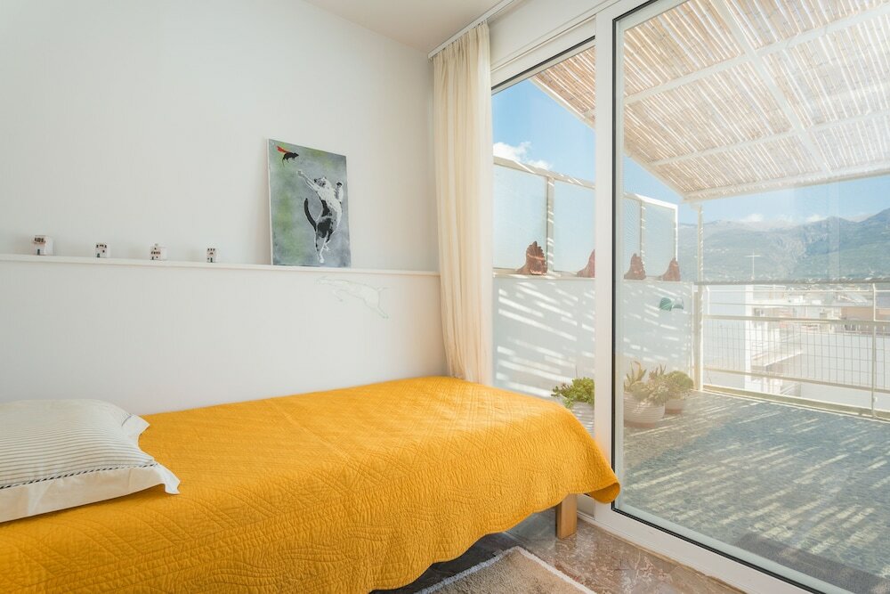 Фото Seafront Penthouse Leo