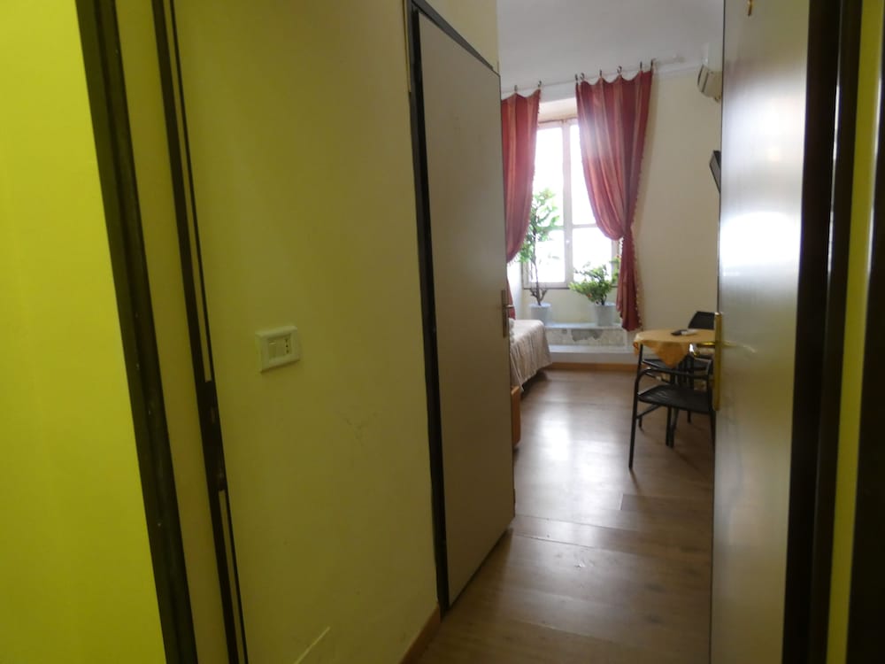 Фото Guest House Sunlight