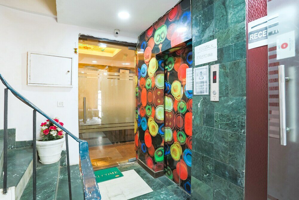 Фото Fabhotel Sentinel Suites