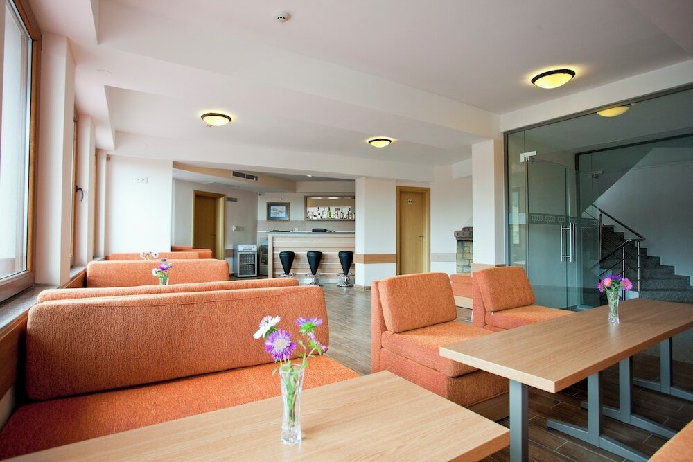 Фото Hotel Coop Rozhen