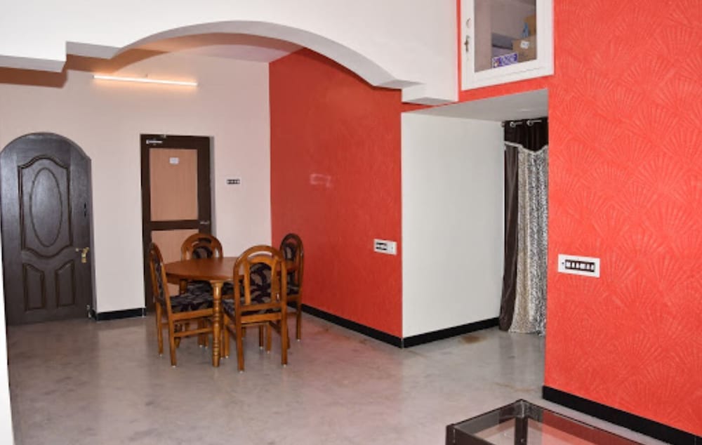 Фото Hotel Barnabas Homestay